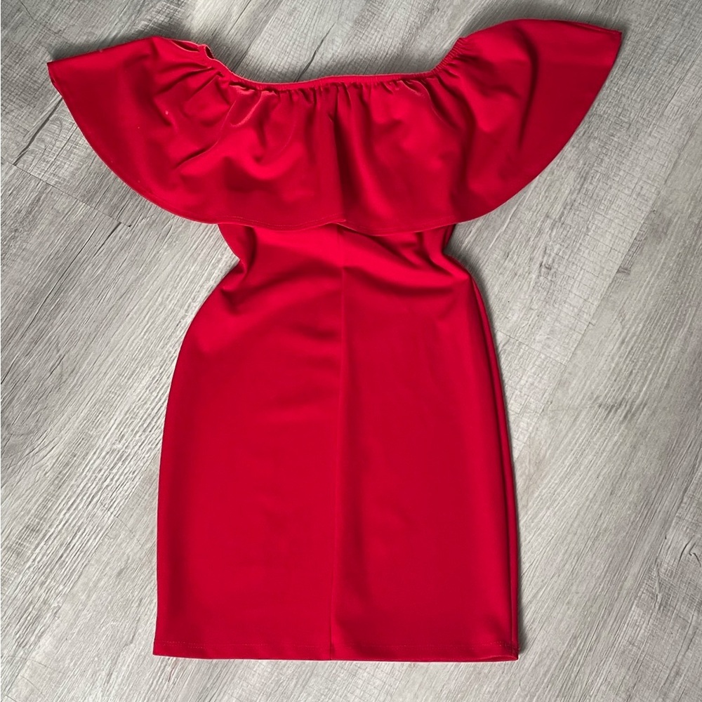 Super cute little red dress.